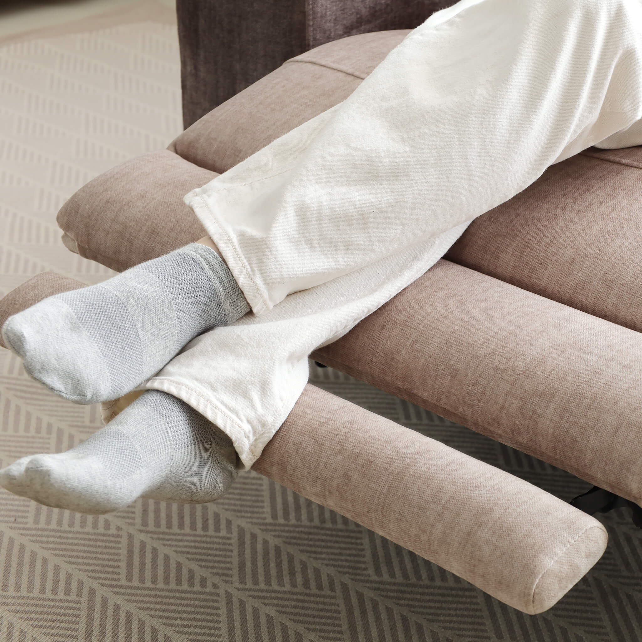 電動ソファのフットレスト