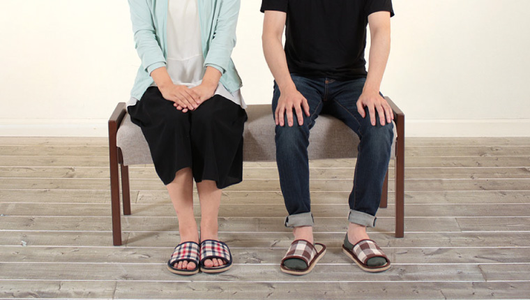 2人で掛けてもゆったりとしたスペース